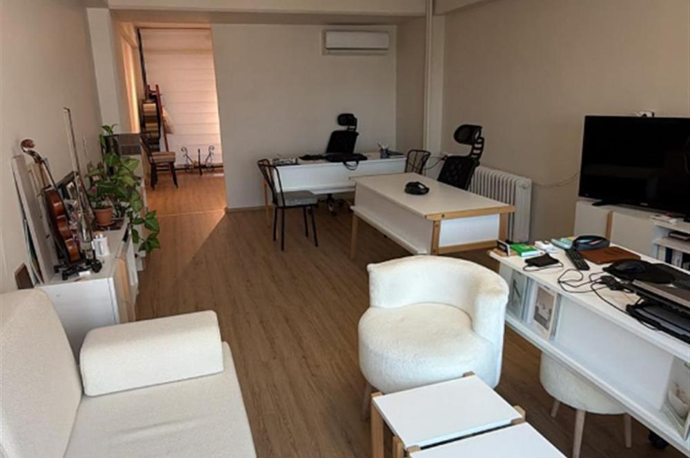 Anıthan 3.Katta Köşe Konumlu, Cadde Cepheli 40 m² Prestijli Ofis