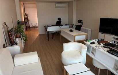 Anıthan 3.Katta Köşe Konumlu, Cadde Cepheli 40 m² Prestijli Ofis