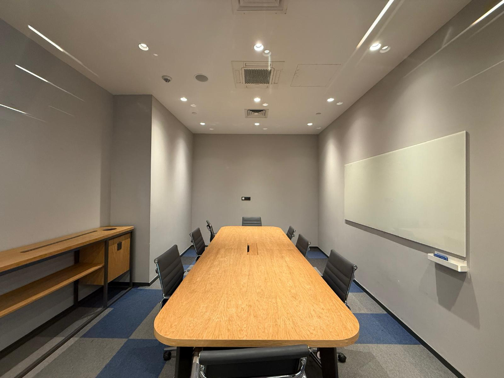 42 Maslak Kiralık 650m2 Şık Dekorasyonlu Mobilyalı KDV'li Ofis