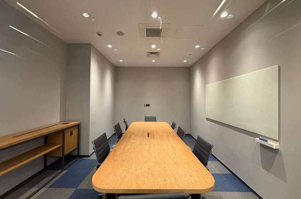 42 Maslak Kiralık 650m2 Şık Dekorasyonlu Mobilyalı KDV'li Ofis