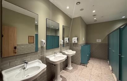 42 Maslak Kiralık 650m2 Şık Dekorasyonlu Mobilyalı KDV'li Ofis