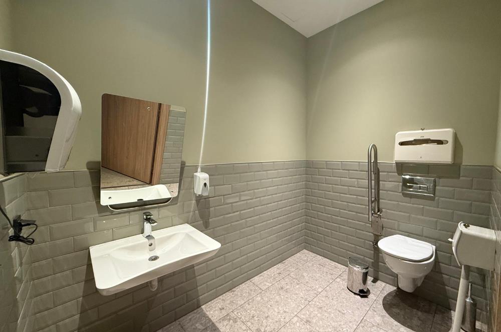 42 Maslak Kiralık 650m2 Şık Dekorasyonlu Mobilyalı KDV'li Ofis