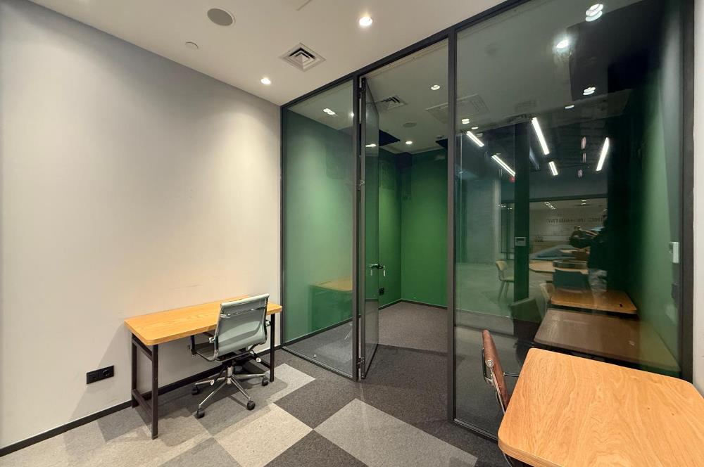 42 Maslak Kiralık 650m2 Şık Dekorasyonlu Mobilyalı KDV'li Ofis