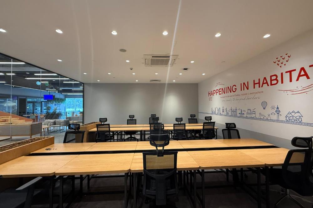 42 Maslak Kiralık 650m2 Şık Dekorasyonlu Mobilyalı KDV'li Ofis