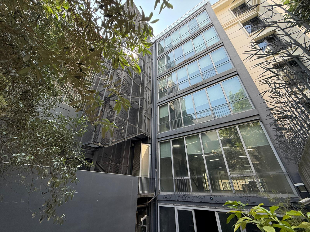 Beyoğlu Pera Kiralık 220m2 KDV Avantajlı Ofis Plaza Katı