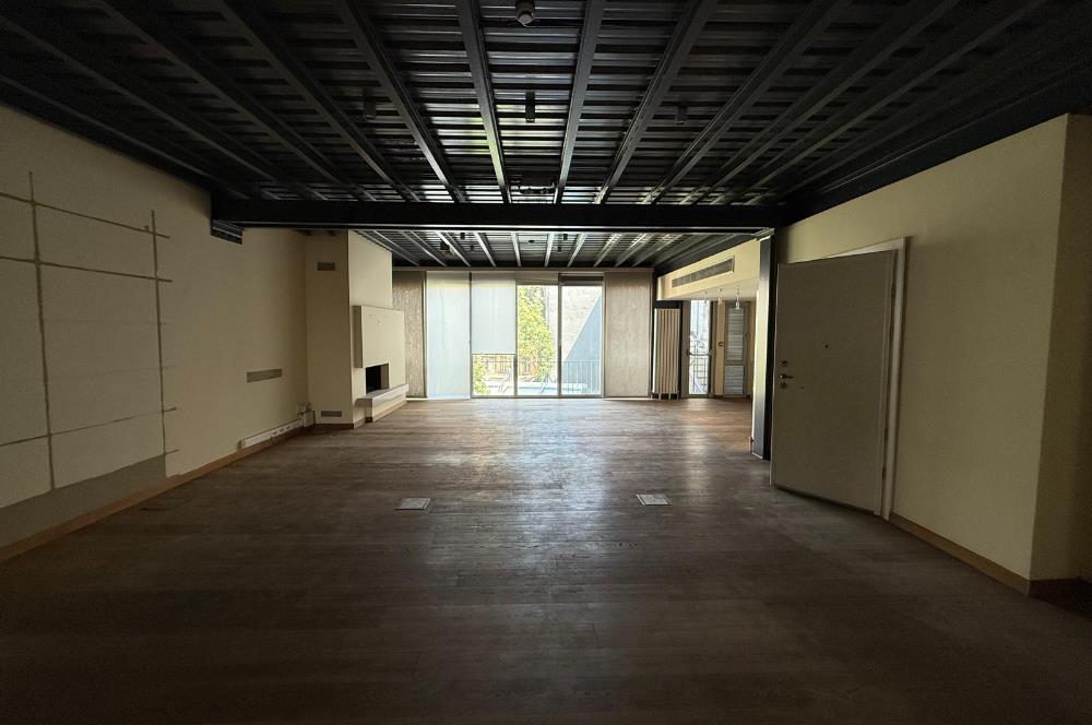 Beyoğlu Pera Kiralık 220m2 KDV Avantajlı Ofis Plaza Katı