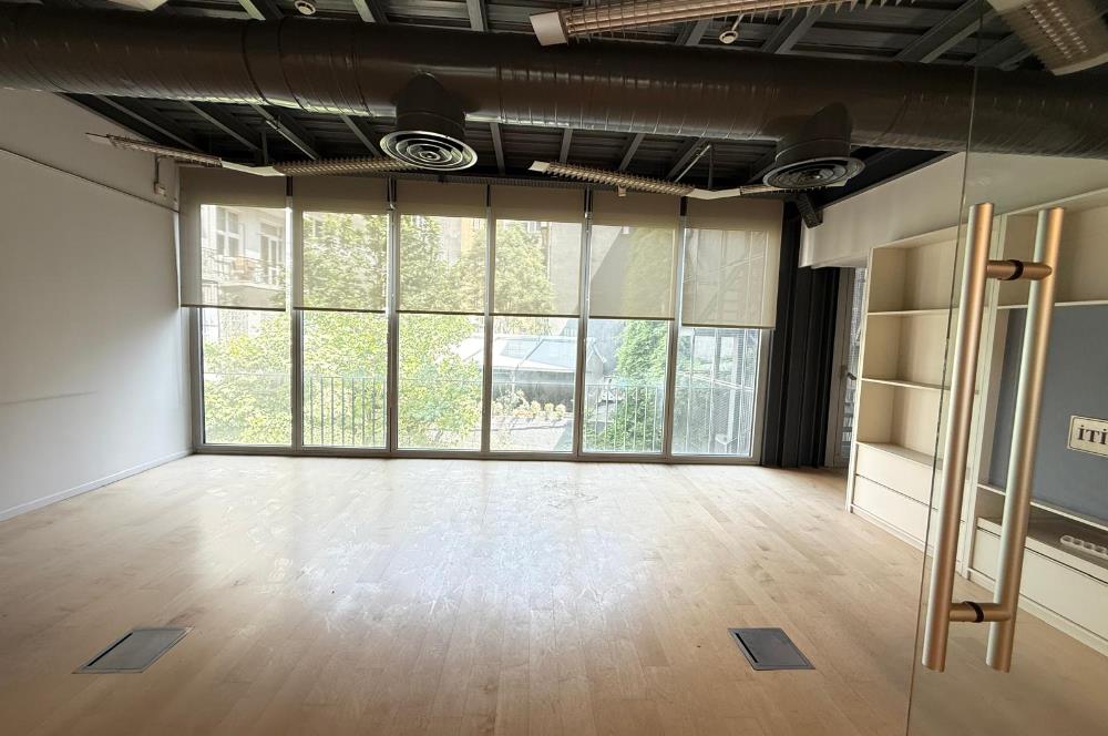 Beyoğlu Pera Kiralık 220m2 KDV Avantajlı Ofis Plaza Katı