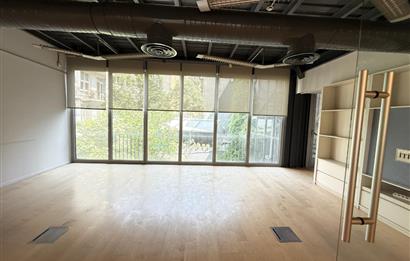 Beyoğlu Pera Kiralık 220m2 KDV Avantajlı Ofis Plaza Katı