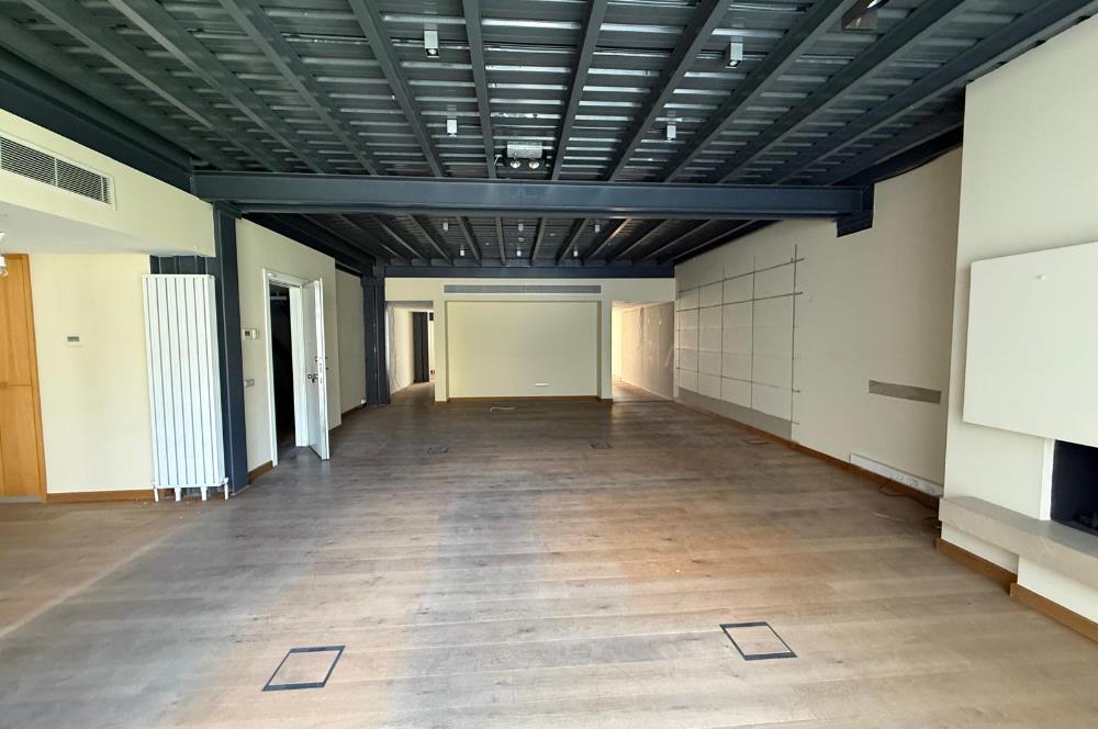 Beyoğlu Pera Kiralık 220m2 KDV Avantajlı Ofis Plaza Katı
