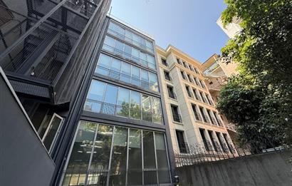 Beyoğlu Pera Kiralık 220m2 KDV Avantajlı Ofis Plaza Katı