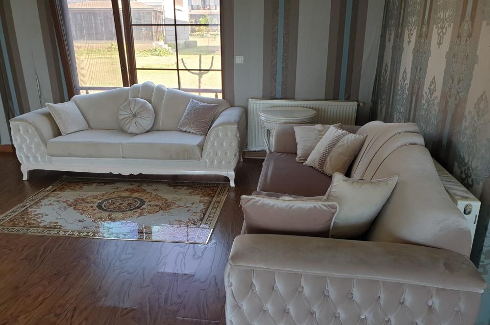 SATILIK LÜKS 7+2 TRİPLEKS VİLLA