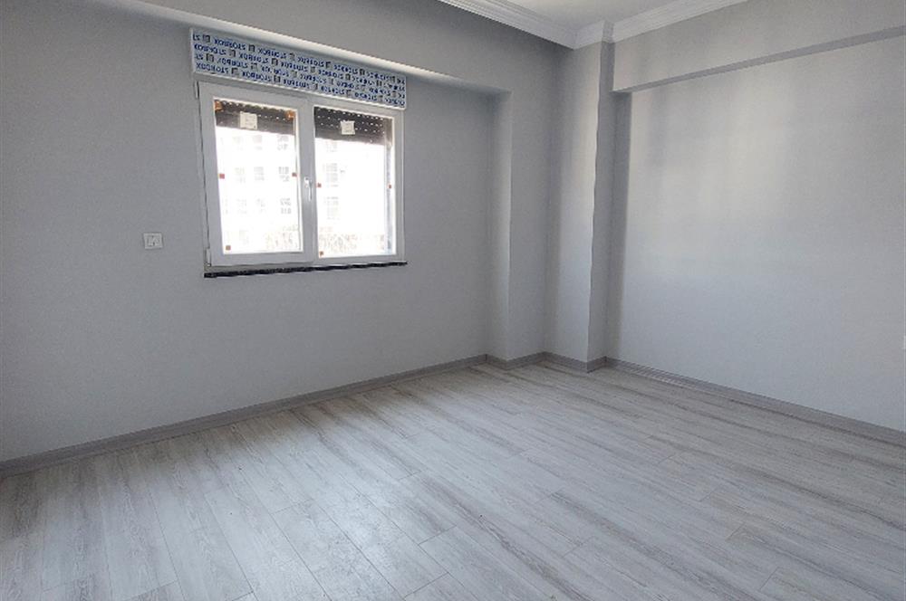 Pendik Yenimahalle'de 2+1 Balkonlu Yeni Binada Kiralık Daire