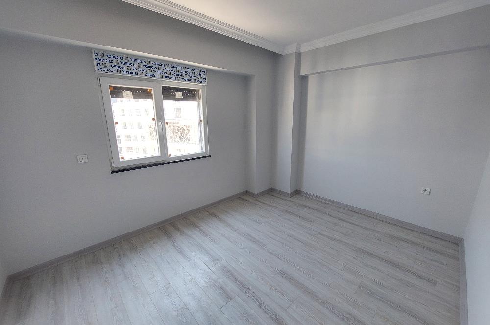 Pendik Yenimahalle'de 2+1 Balkonlu Yeni Binada Kiralık Daire