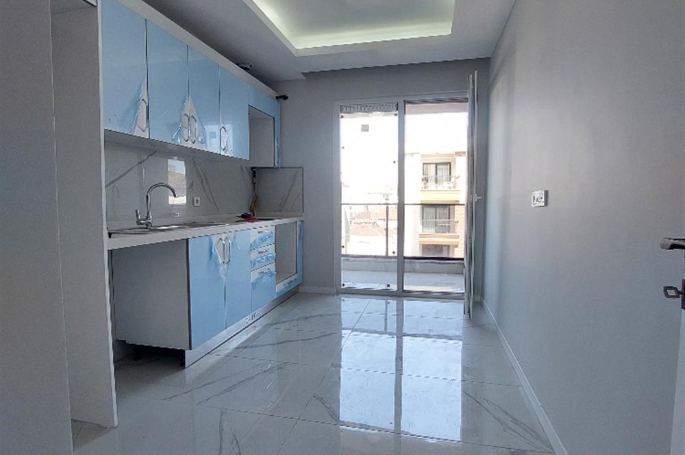 Pendik Yenimahalle'de 2+1 Balkonlu Yeni Binada Kiralık Daire