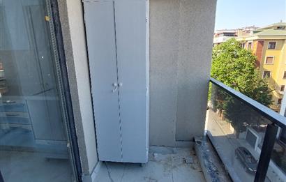 Pendik Yenimahalle'de 2+1 Balkonlu Yeni Binada Kiralık Daire