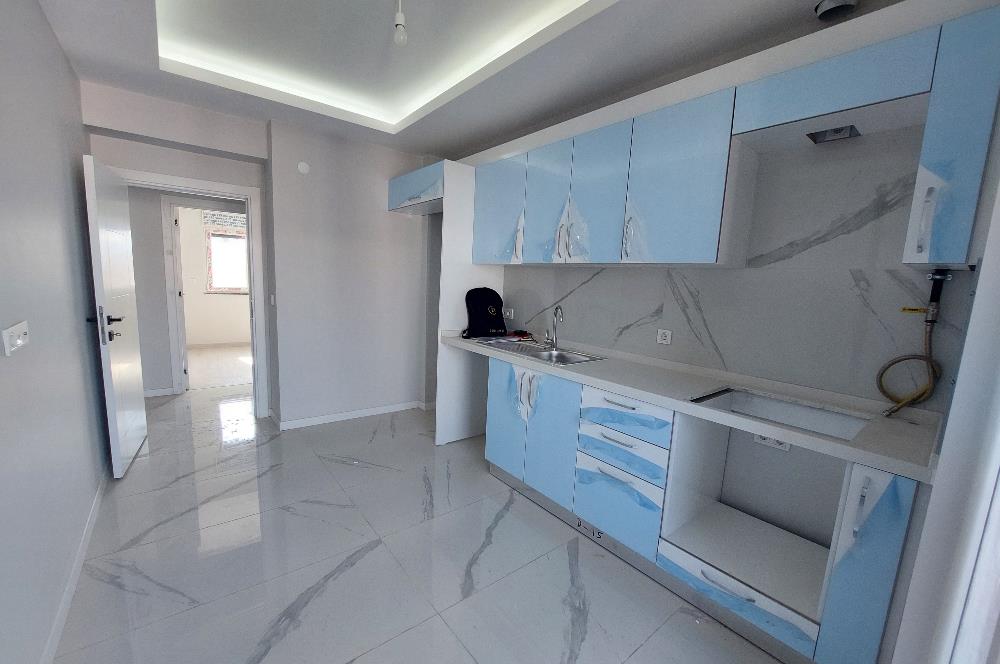 Pendik Yenimahalle'de 2+1 Balkonlu Yeni Binada Kiralık Daire