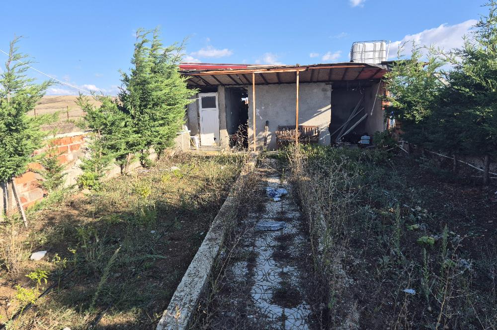 CENTURY 21 VİZYON'DAN SULUKARAAĞAÇ’TA SATILIK EV VE TARLA