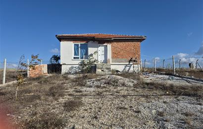 CENTURY 21 VİZYON'DAN SULUKARAAĞAÇ’TA SATILIK EV VE TARLA