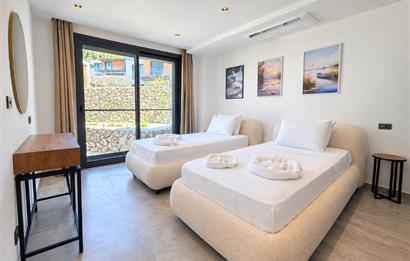 Gümüşlük Koyunbaba'da Özel Havuzlu 4+1 Lüks Villa
