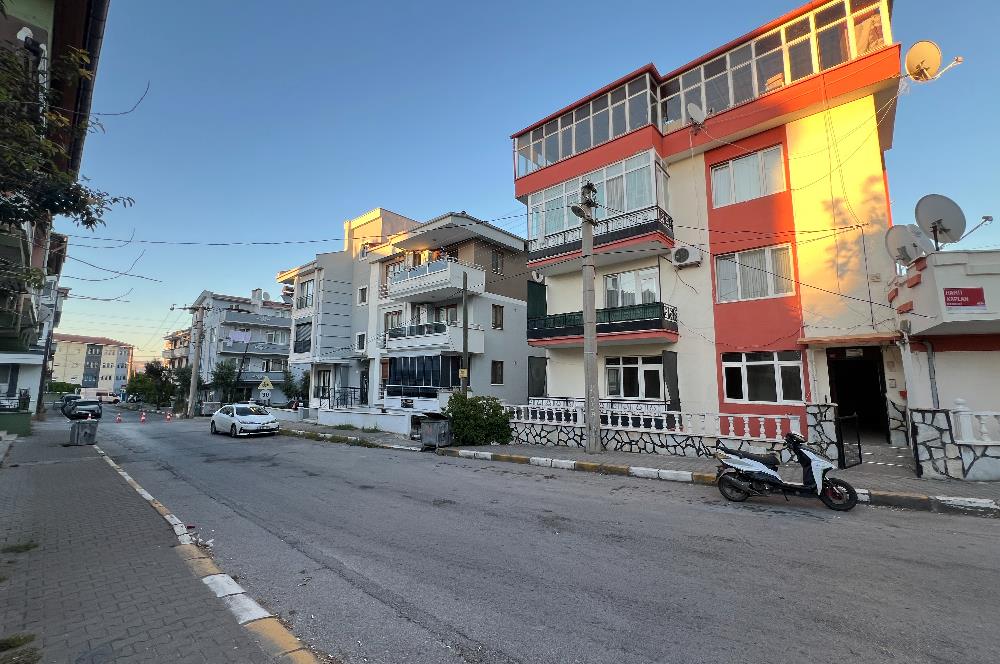 ATATÜRK MAHALLESİ MERKEZİ KONUMDA BAKIMLI 2+1 KİRALIK DAİRE