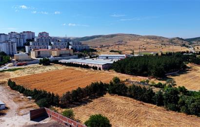 YENİMAHALLE'DE KÖŞE 1763 m2 TİCARET+KONUT E:1.60 SATILIK ARSA