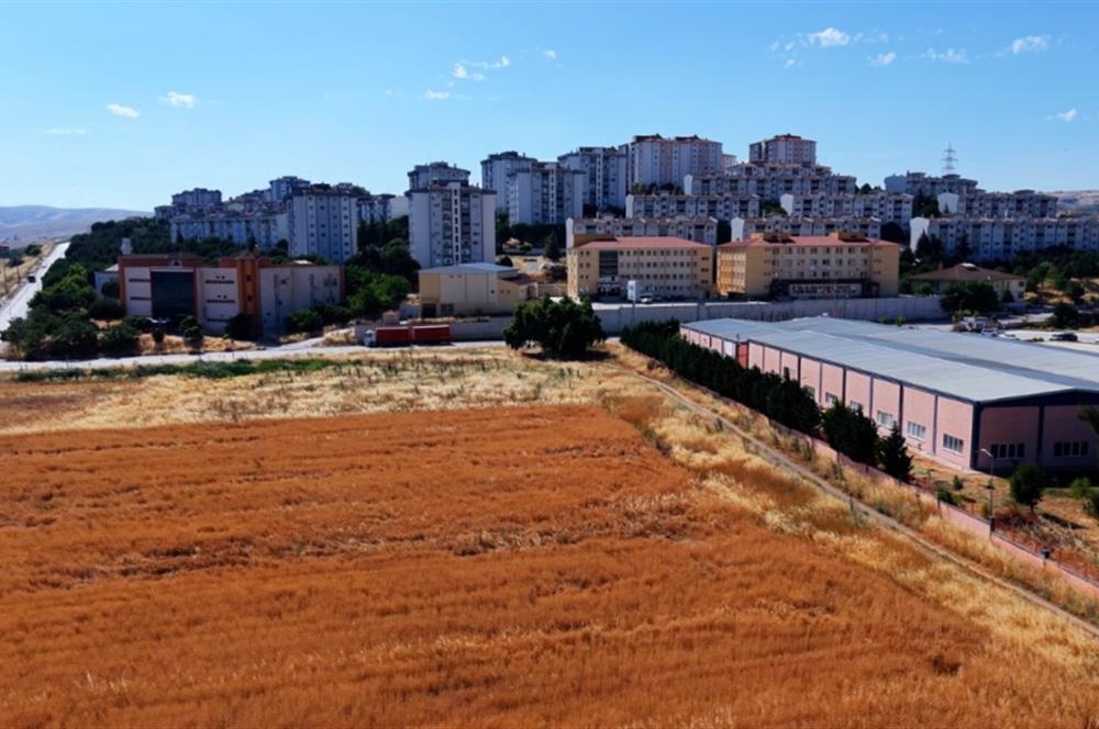 YENİMAHALLE'DE KÖŞE 1763 m2 TİCARET+KONUT E:1.60 SATILIK ARSA