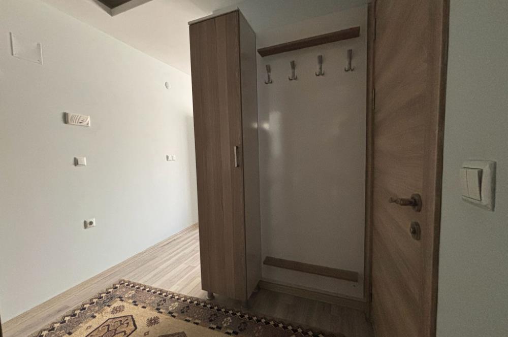 Anadolu Caddesinde Merkezi Konumda Eşyalı 1+1 Satılık Daire