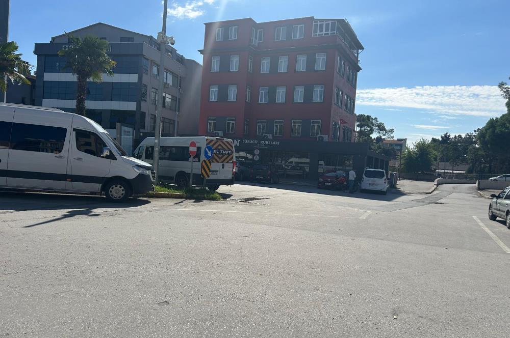 BAHÇELİEVLER 75.YIL PARKI YANI 2+1 KİRALIK EŞYALI C21 BAL'DAN