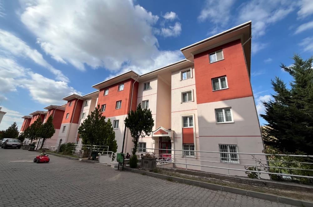 GÖLBAŞI TOKİ DE SİTE İÇİNDE YÜKSEK KREDİ İMKANI BOŞ 2+1 DAİRE