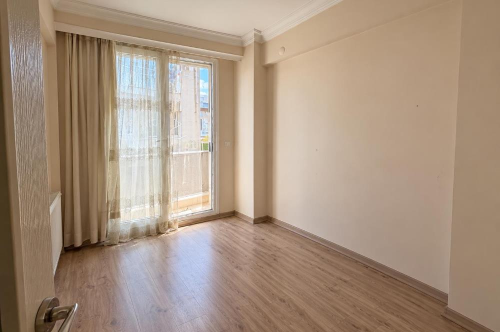 Küçük Çiğli Anadolu Caddesi'ne 50m. Satılık 3+1 Daire