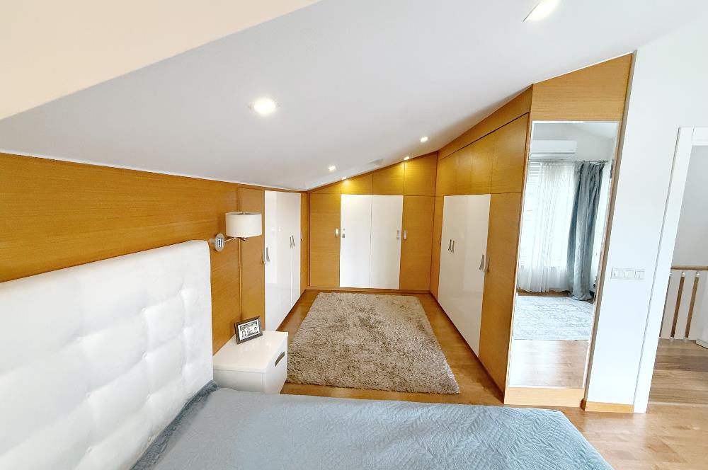 Kilyos Marenegro Sitesi'nde Eşyalı Kiralık 4+2 Havuzlu Villa
