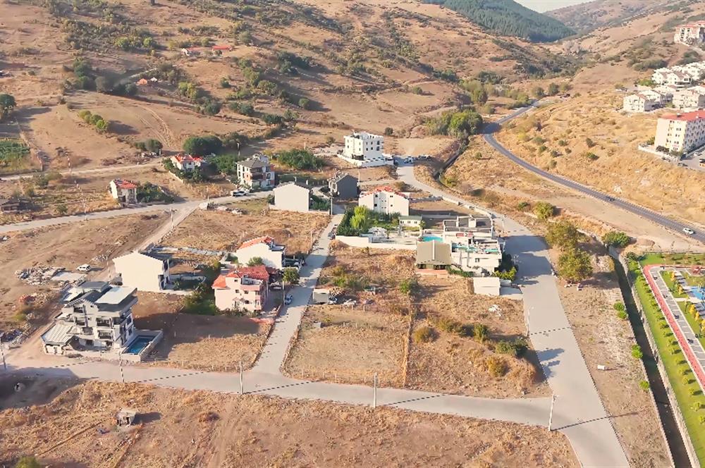 KUVAYİ MİLLİYE MH. TEVHİDE UYGUN 2 PARSEL TOPLAM 587 m2 ARSA