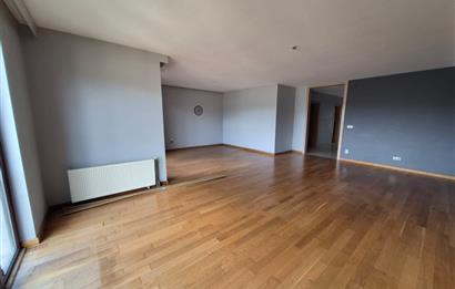 ZEKERİYAKÖY NOYA GÖL EVLERİ'NDE KİRALIK 3+1 DAİRE
