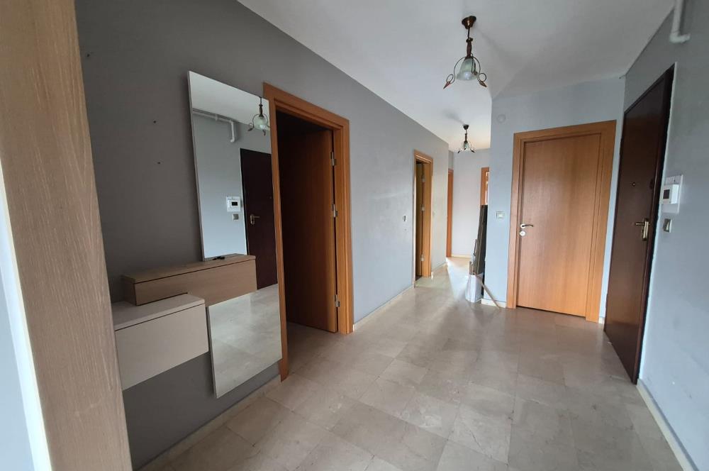 ZEKERİYAKÖY NOYA GÖL EVLERİ'NDE KİRALIK 3+1 DAİRE