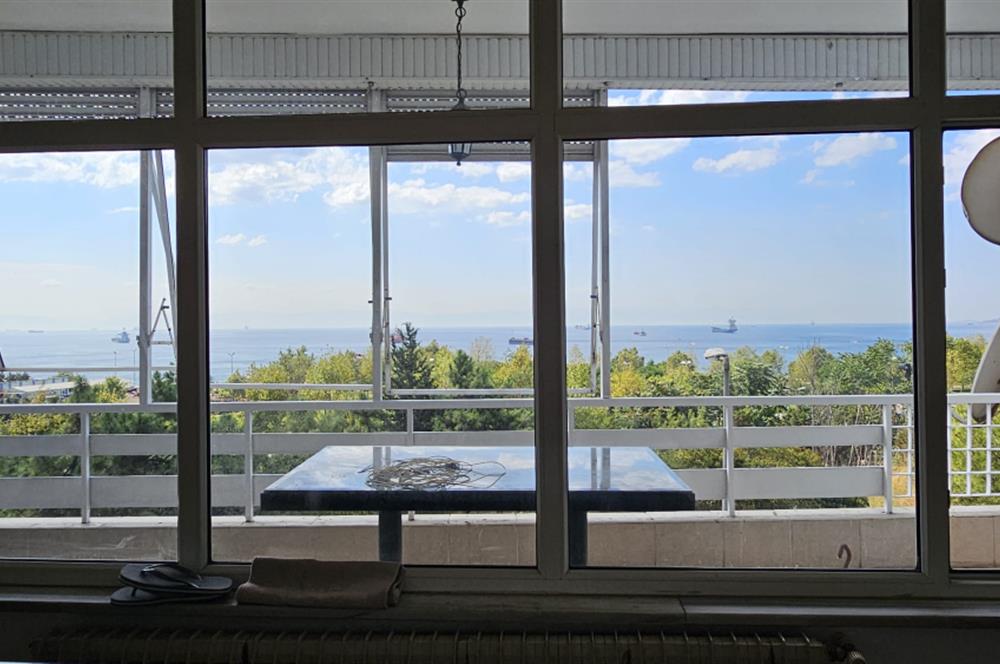 KARTAL KORDONBOYUNDA DENİZ MANZARALI SATILIK DAİRE