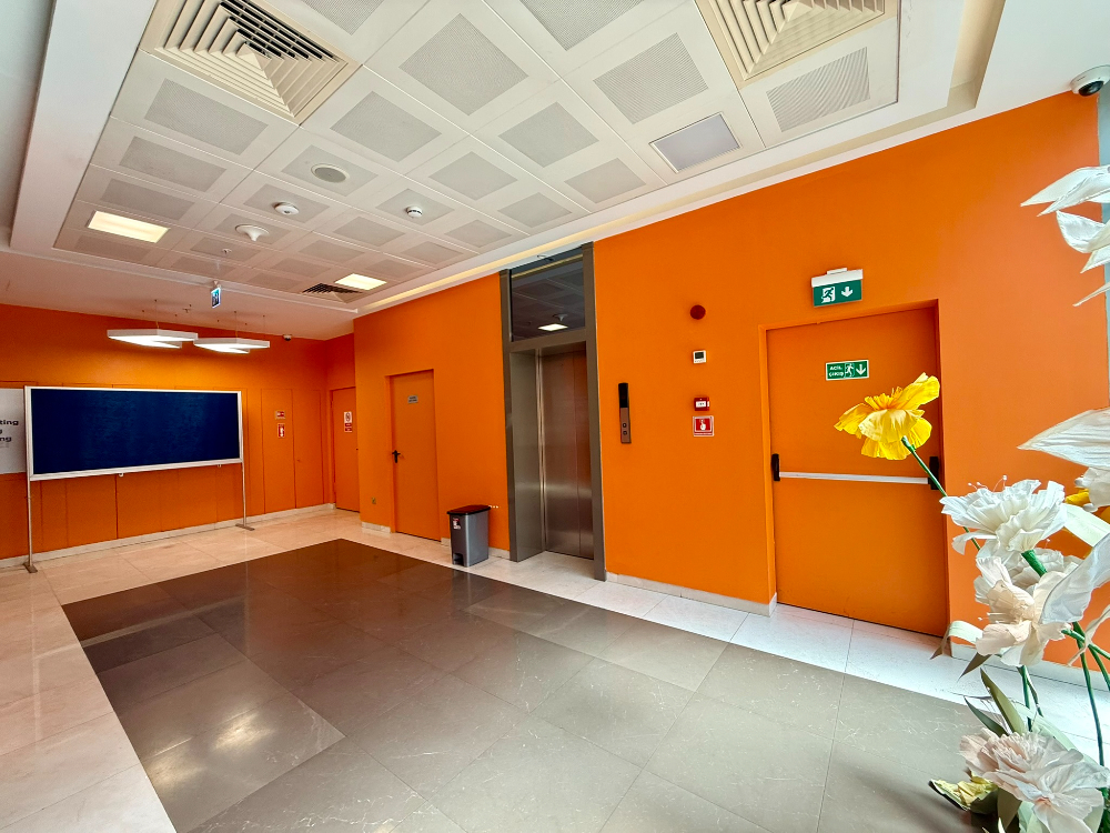 Kağıthane Kiralık Ofis Polat Ofis'te 430m2 Şık Dekorasyonlu ofis