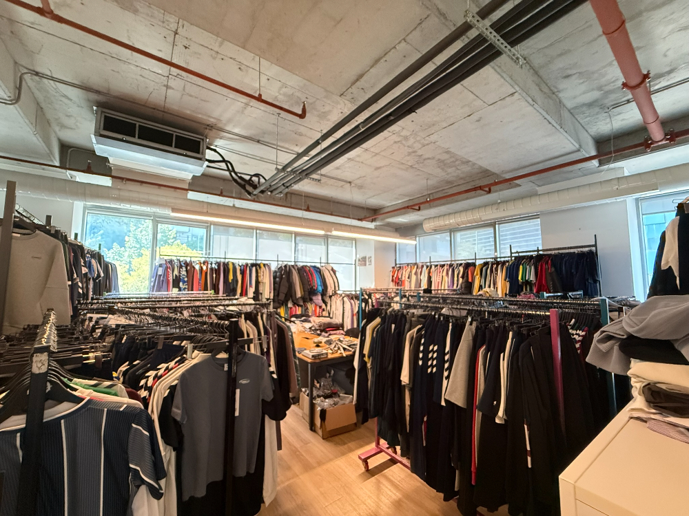 Kağıthane Kiralık Ofis Polat Ofis'te 430m2 Şık Dekorasyonlu ofis