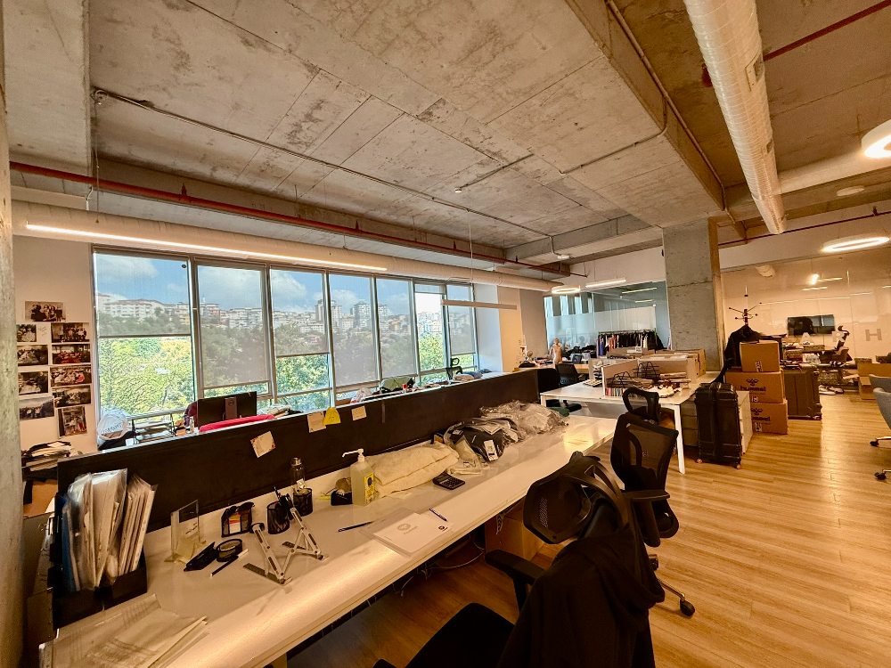 Kağıthane Kiralık Ofis Polat Ofis'te 430m2 Şık Dekorasyonlu ofis