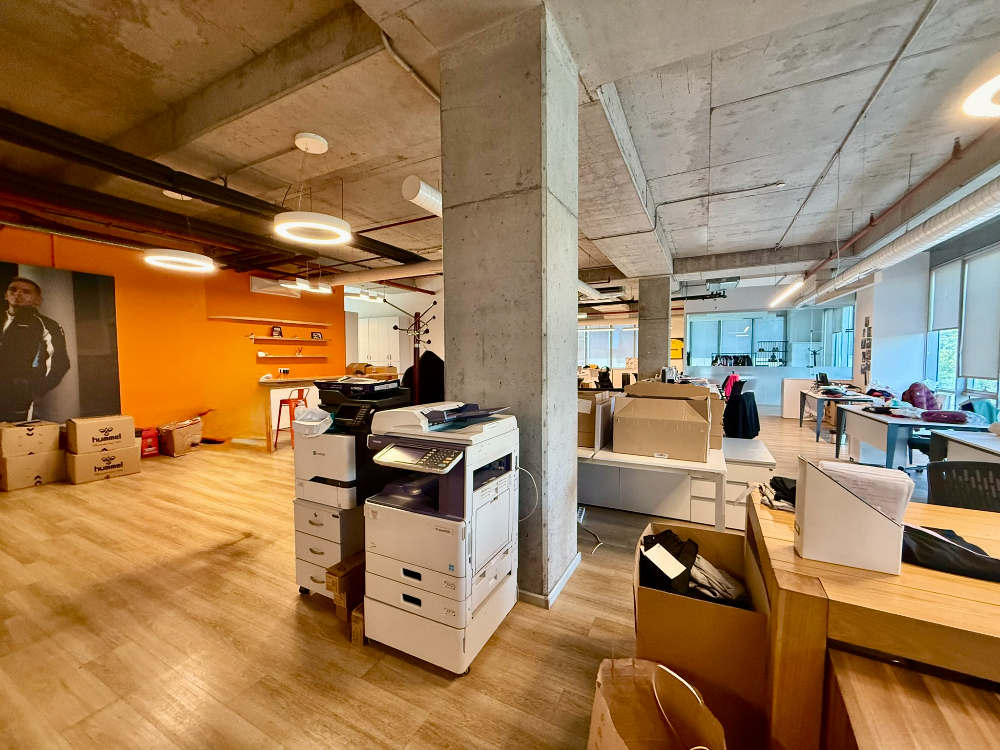 Kağıthane Kiralık Ofis Polat Ofis'te 430m2 Şık Dekorasyonlu ofis