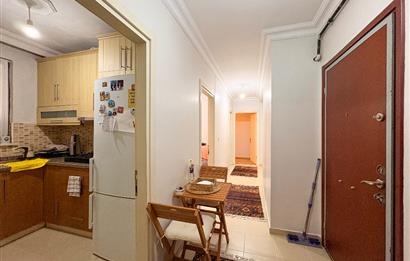Ataşehir Kayışdağı'nda Satılık 2+1 Merkezi Daire