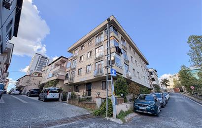 Ataşehir Kayışdağı'nda Satılık 2+1 Merkezi Daire