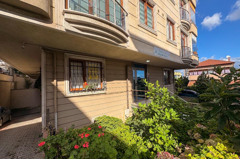 Ataşehir Kayışdağı'nda Satılık 2+1 Merkezi Daire