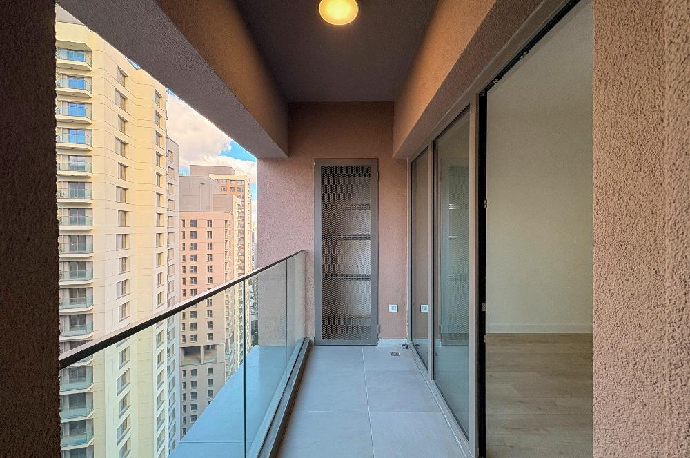 C21 ROOF 3.ETAP YÜKSEK KAT KAPALI MUTFAK 2+1 KİRALIK DAİRE