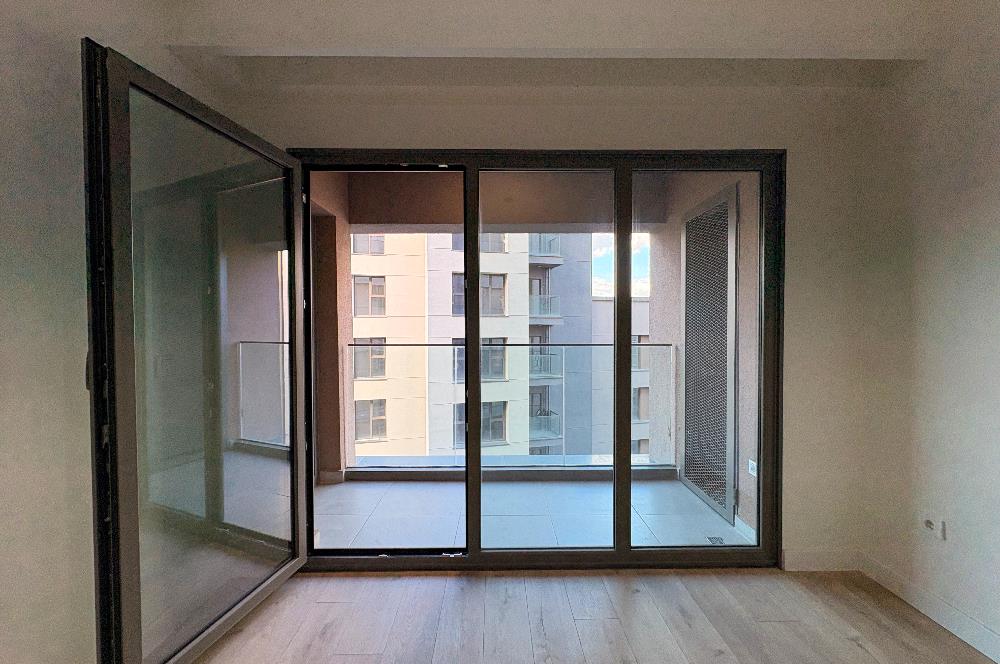 C21 ROOF 3.ETAP YÜKSEK KAT KAPALI MUTFAK 2+1 KİRALIK DAİRE