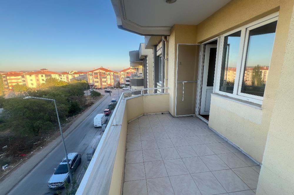 Century 21 Bal'dan Paşaalanı Mahallesinde Kiralık 3+1 Daire