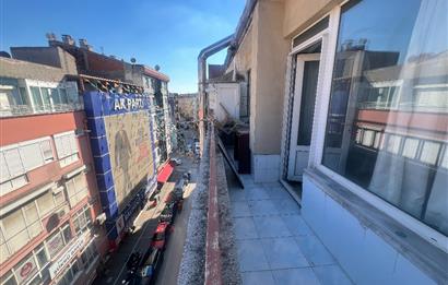 ATALAR CADDESİ ÜZERİ MERKEZİ KONUM FULL EŞYALI 3+1 SATILK DAİRE