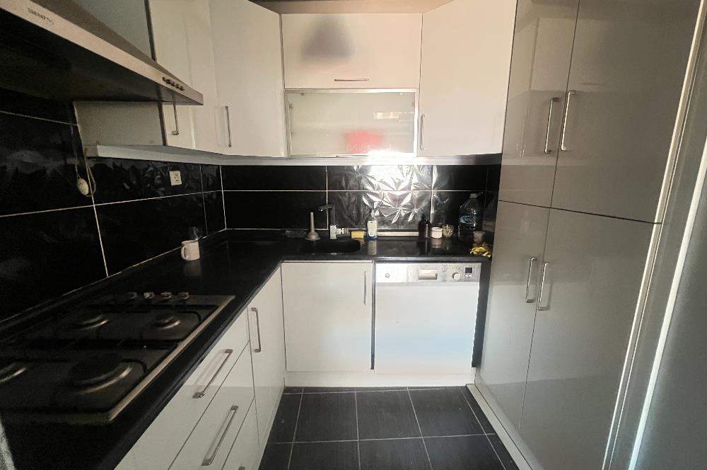 ATALAR CADDESİ ÜZERİ MERKEZİ KONUM FULL EŞYALI 3+1 SATILK DAİRE