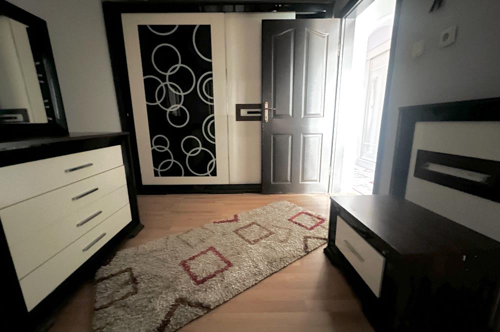 ATALAR CADDESİ ÜZERİ MERKEZİ KONUM FULL EŞYALI 3+1 SATILK DAİRE