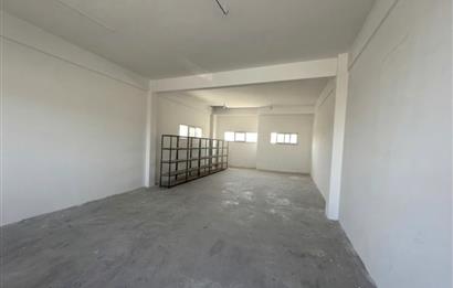 KONACIK'IN İŞLEK CADDELERİNDEN BİRİNDE, TİCARİ POTANSİYELİ YÜKSEK 130 M² KİRALIK DÜKKÂN