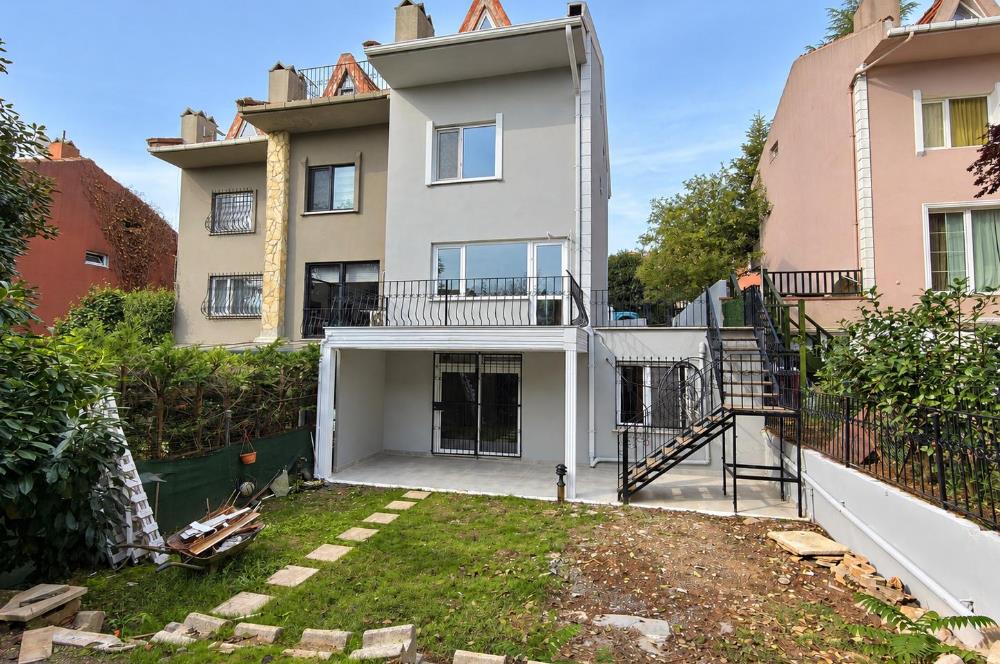 ZEKERİYAKÖY BASIN YAYIN SİTESİ’NDE 5+2  262 M² ARSA PAYLI SATILIK  VİLLA